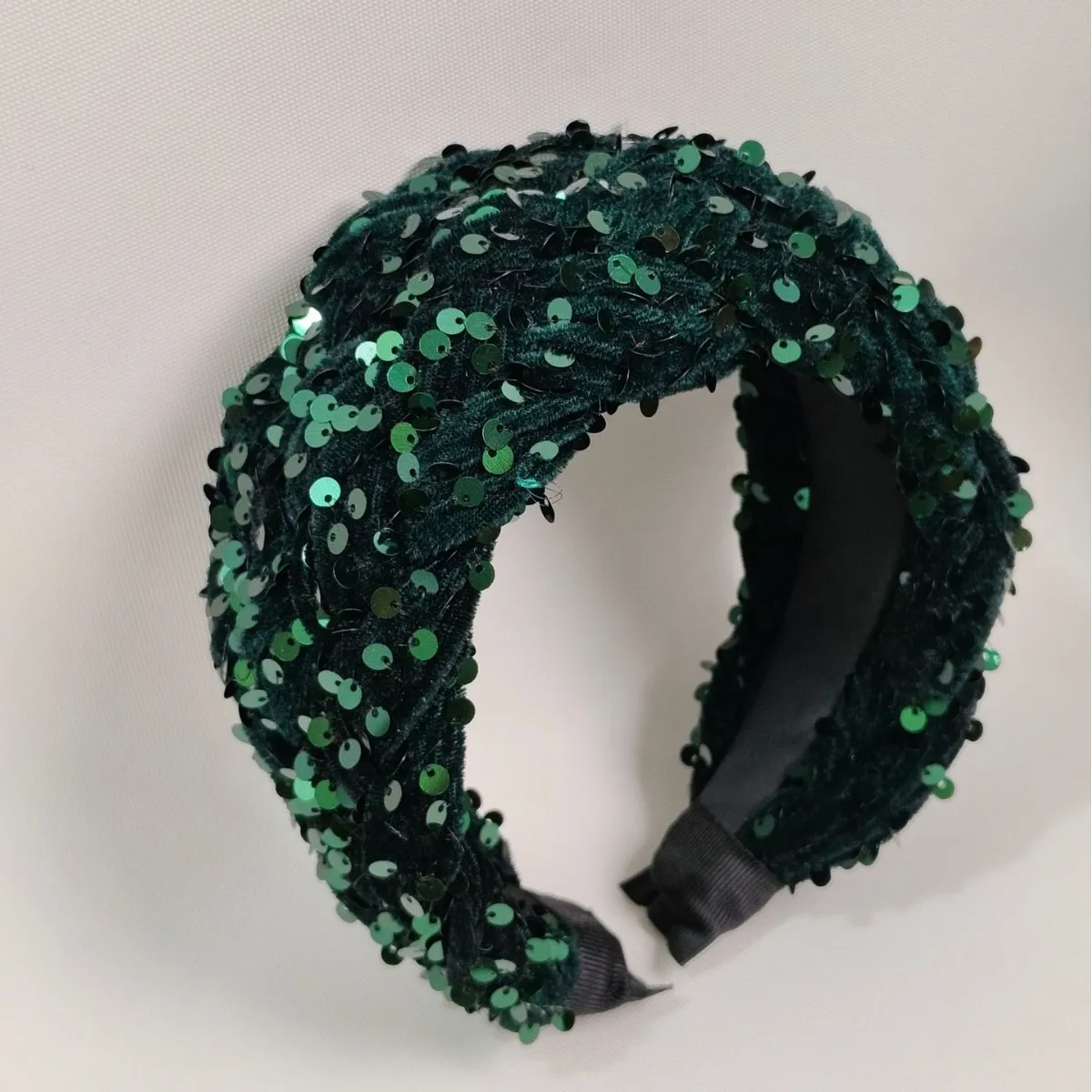 Aksesoris Rambut High-end: Headband Rajut Payet Retro Mode Musim Gugur dan Musim Dingin