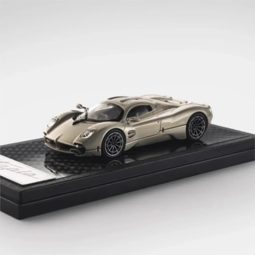 LCD 1:64 Cadeaus voor tieners Pagani Utopia HEC Diecast Modelauto