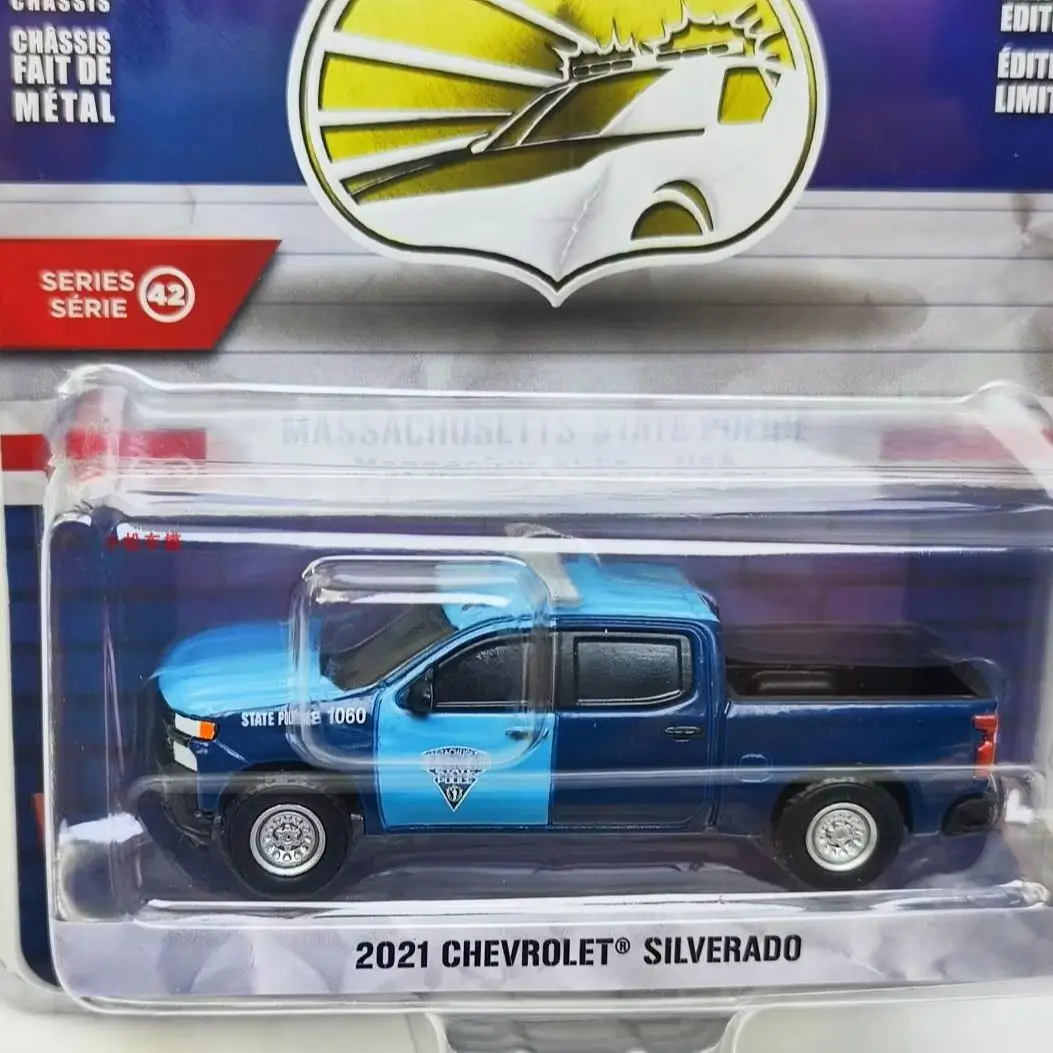 

1:64 Chevrolet Silverado 2021. Модель Advanced Car Police Massachusetts