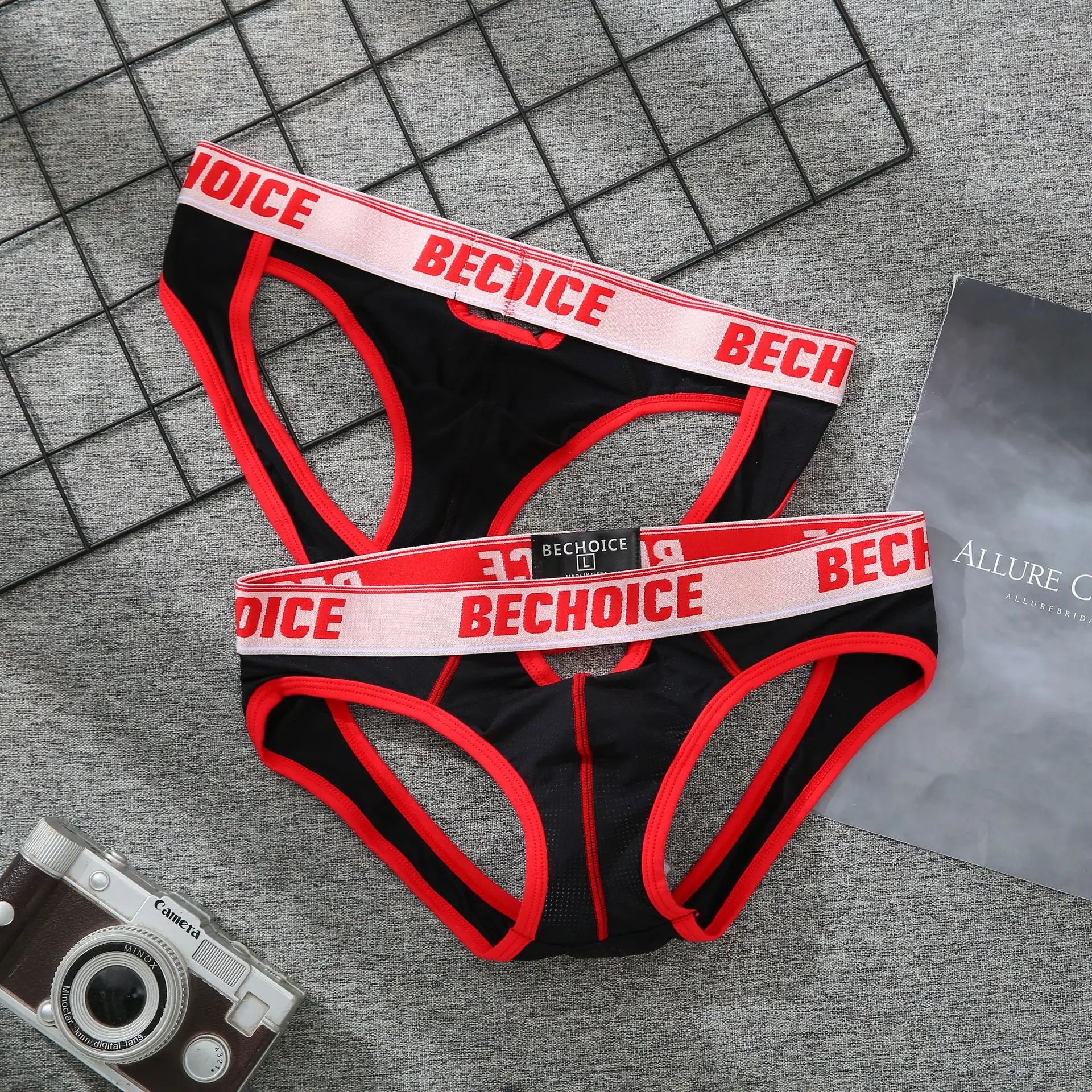Men's rear hollow low-rise shorts youth double T-pants board