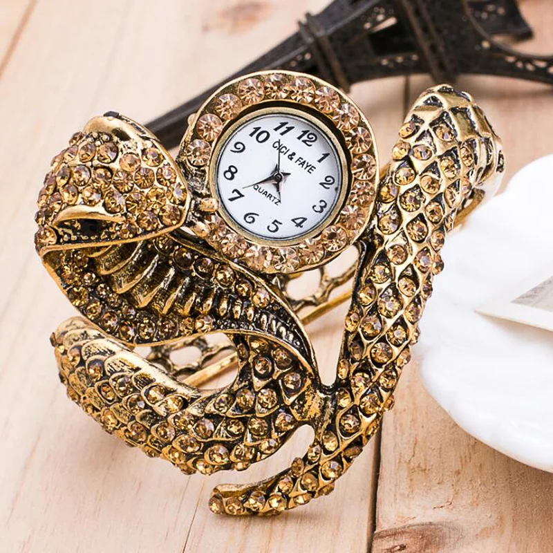 Luxury Snake Shape Women Watch Ladies Bracelet Watch Lady Retro Roman Scale Crystal Quartz Watches Female Clock Watches