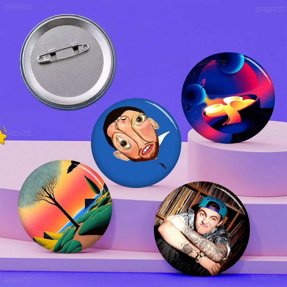Singer M-Mac Miller Cartoon Brooches Anime Badge Round Handmade Brooch Lapel Pins Jewelry for Backpack Clothes Gifts