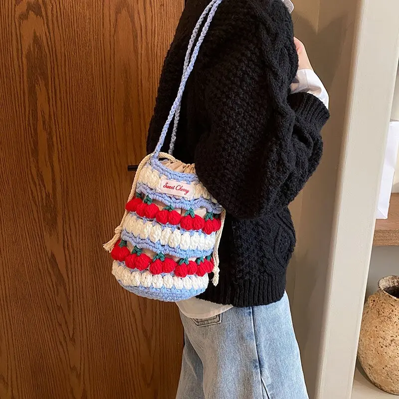 2023 New Handmade Tulip Woven Bag Flower Crochet Knitted Bag Leisure Floral String Bucket Bag Shoulder Crossbody Bag