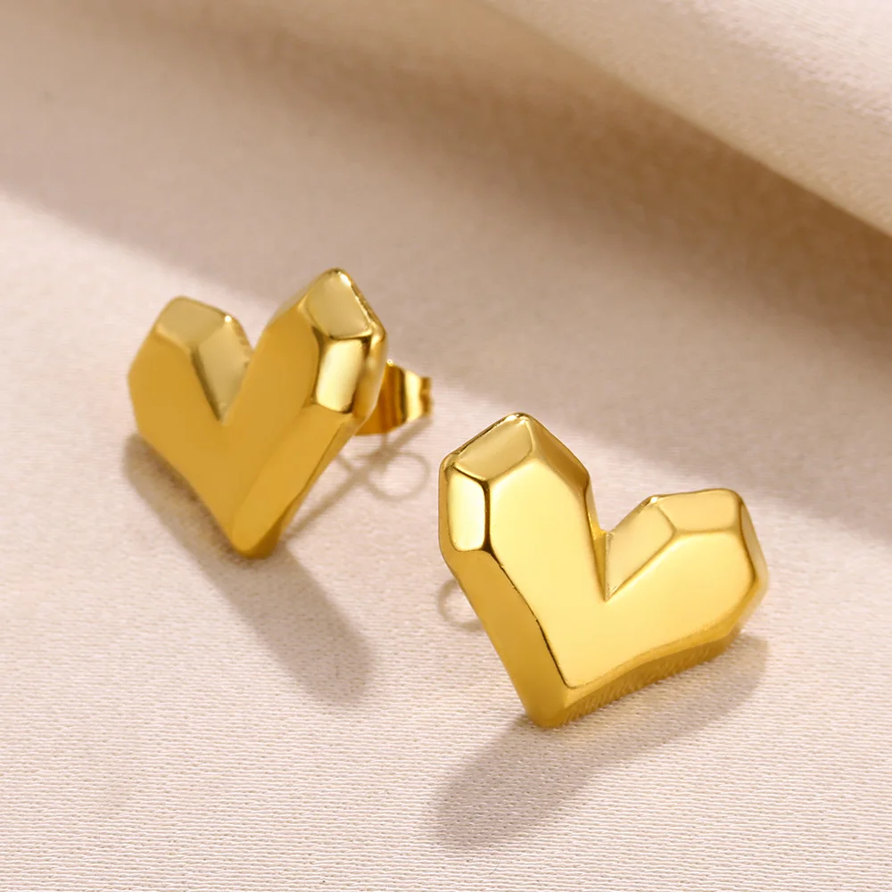 Stainless steel Polygonal Heart-shaped Women's Earrings Punk Design Romantic Men Stud Earrings Jewelry Accessories 2024