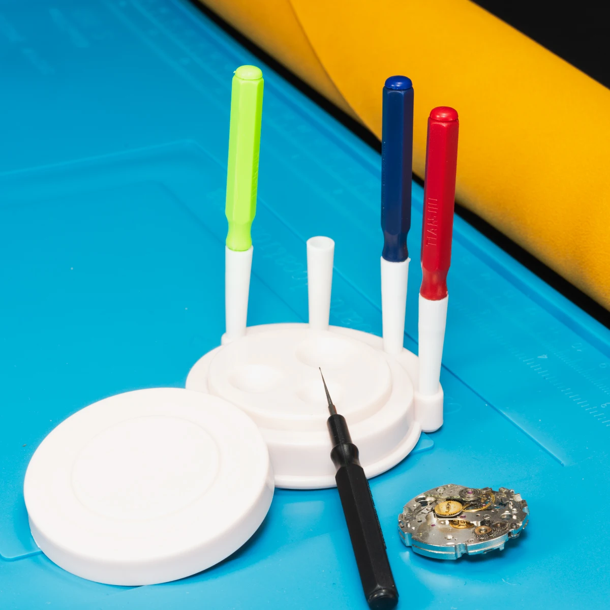 Uhrenöler-Set, 1 Ölbecher + 4 Ölstifte-Set, Kunststoff-Uhrenöler, Auftragen von Schmierstoffen, Werkzeug, Uhrmacher, Uhrenreparatur, Wartungswerkzeuge