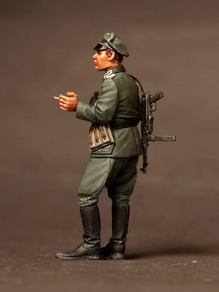 1/35 Niepomalowany zestaw figurek z żywicy, motyw wojskowy, niemiecki żołnierz, niezmontowany i niepomalowany GK, 1127R