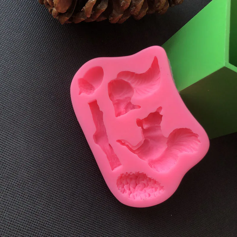 Squirrel/pineapple/stump modeling silicone mold DIY cake decoration chocolate baking sugar mold forest animal series mold