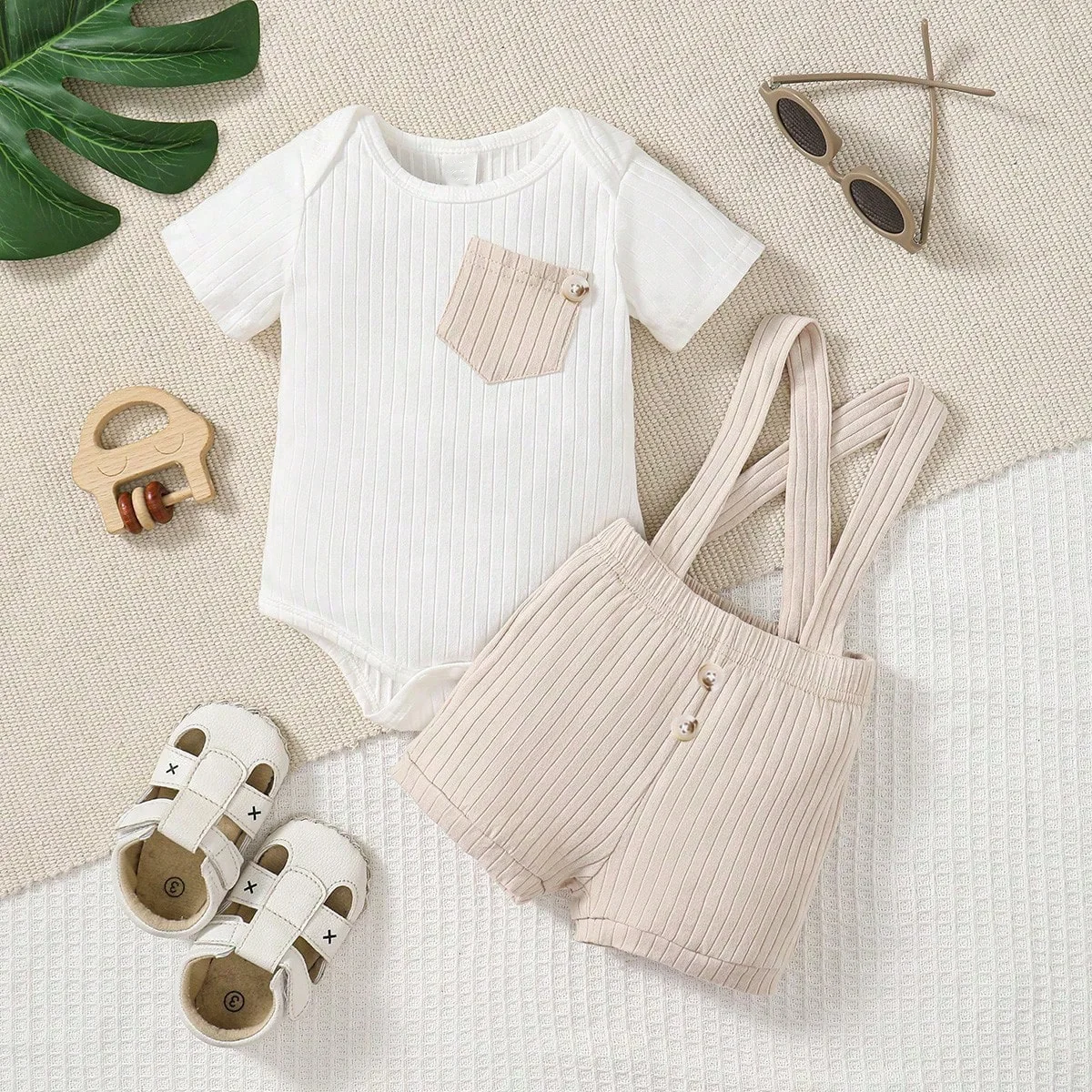 Summer Baby Boy Patched Pocket Bodysuit & Crisscross Back Pinafore Shorts Suit