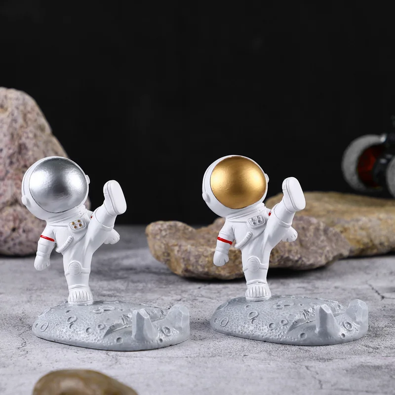 

Astronaut Car Decor, Resin Dashboard Ornament, Creative Spaceman Auto Accessory