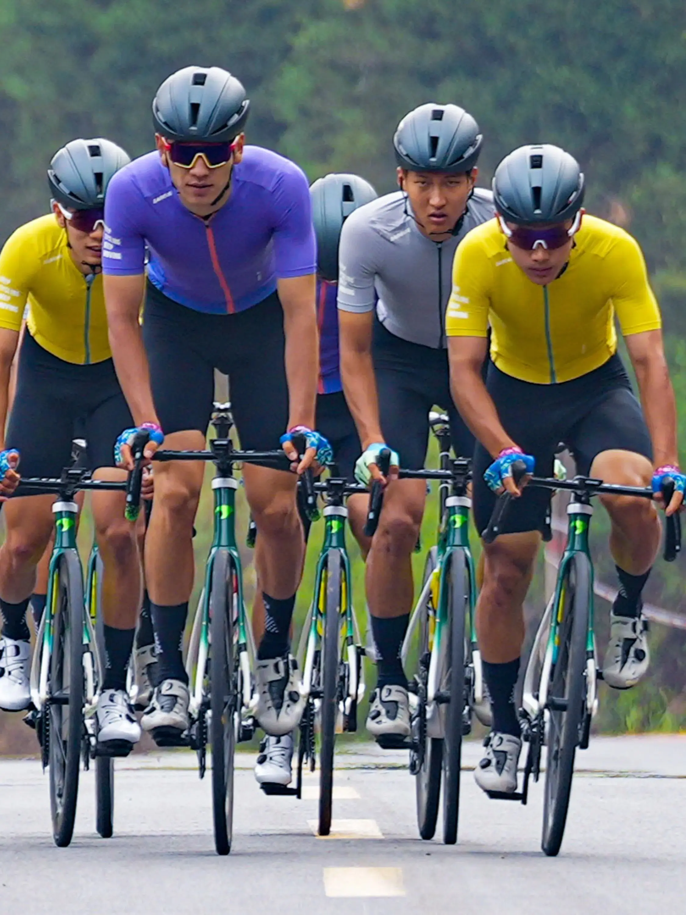 AliExpress DAREVIE Cycling Jersey Anti-UV SPF 50+ Anti-Slip Pro Line Man Cycling Maillot Cool Technology Quickly Dry Female Clothing