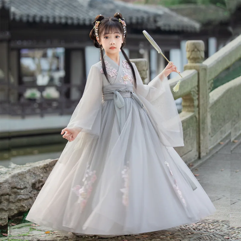 

Ранние костюмы для девушек, народные танцевальные представления Hanfu, традиционные серые платья с цветочной вышивкой и бисером для детей