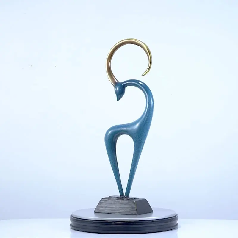 

Скандинавская роскошная абстрактная напольная скульптура-олень, ручная работа, декор для гостиной, тумбы под ТВ, демонстрационной комнаты, мягкий декор