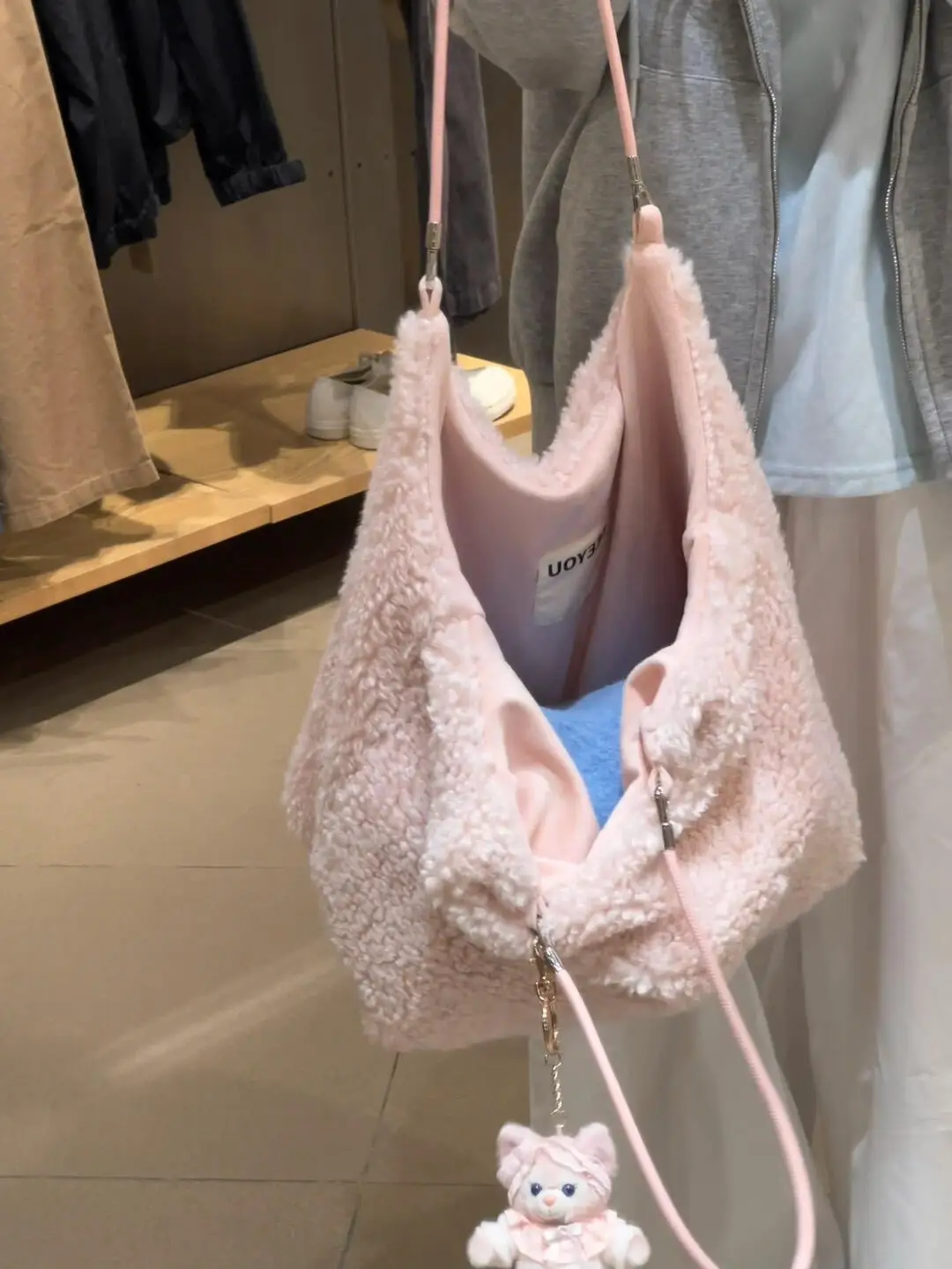 

Мягкая розовая сумка-тоут из овечьей шерсти с большой вместимостью, повседневная простая женская сумка, новинка осенне-зимнего сезона.