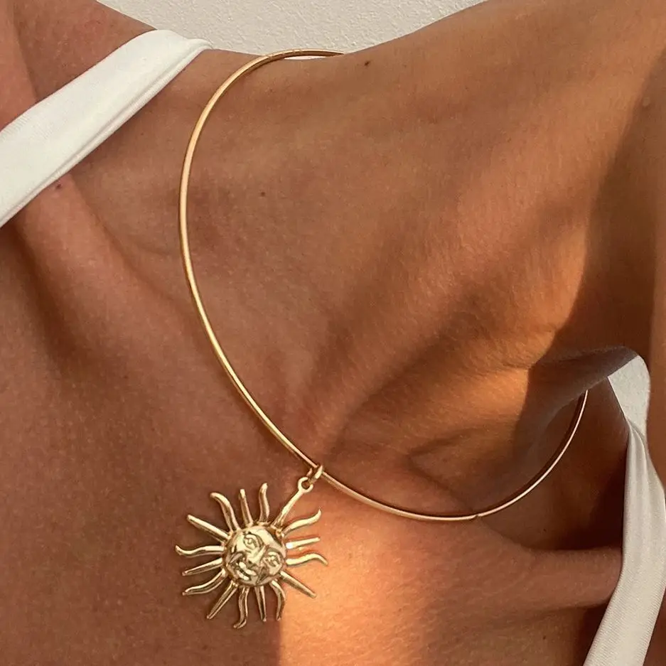 SHIXIN Retro Smooth Golden Metal Thin Choker Necklace for Women Trendy Sun Pendant Necklace Torques Summer Neck Chain Jewelry image 3