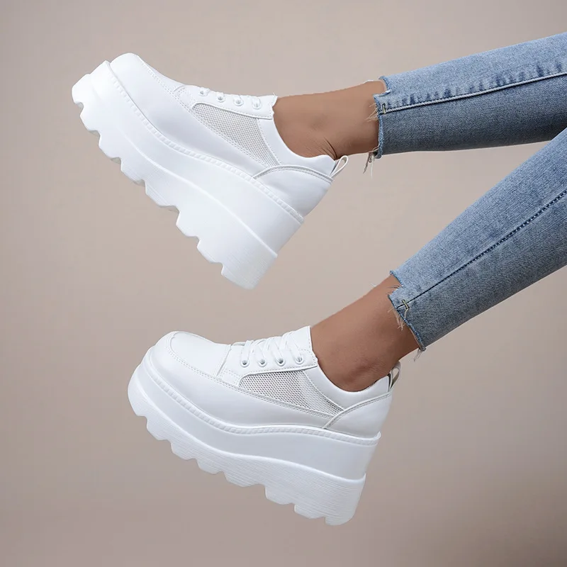 

High Quality Women's Wide Width Platform Sneakers Chunky Sole Lace-Up Comfortable Casual Dad Shoes Fashion White Athletic Shoes