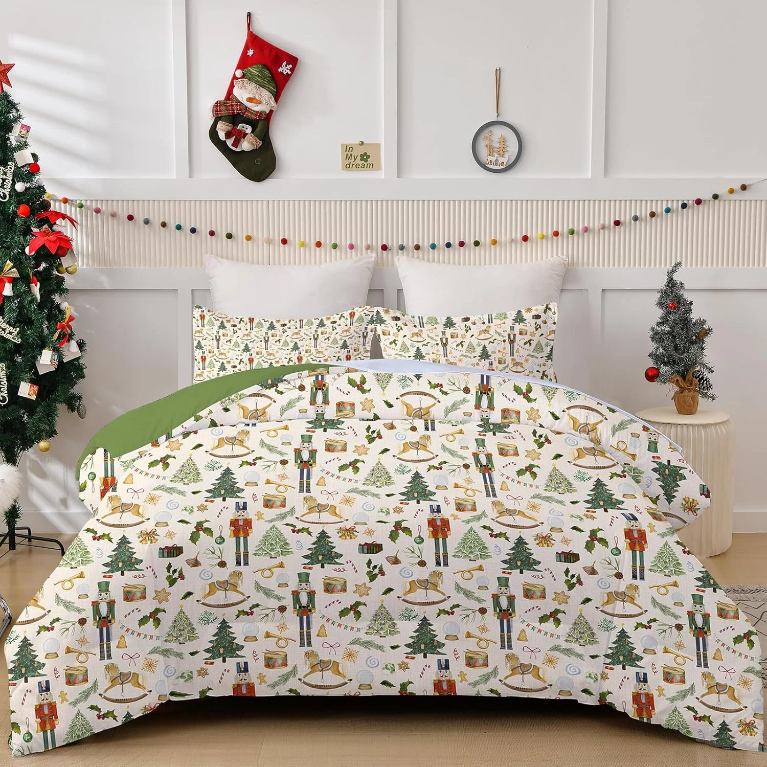 

Green Christmas Duvet Cover Queen Size 3 Pieces Nutcracker Christmas Trees Reversible Comforter Cover Bedding Set Decorative