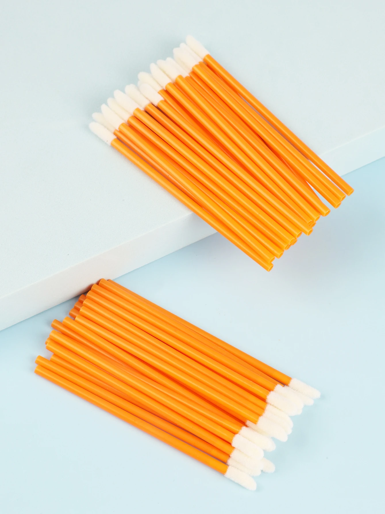 50 個使い捨てリップブラシまつげメイクブラシまつげエクステンションマスカラアプリケーター口紅ワンドセットメイクアップツール