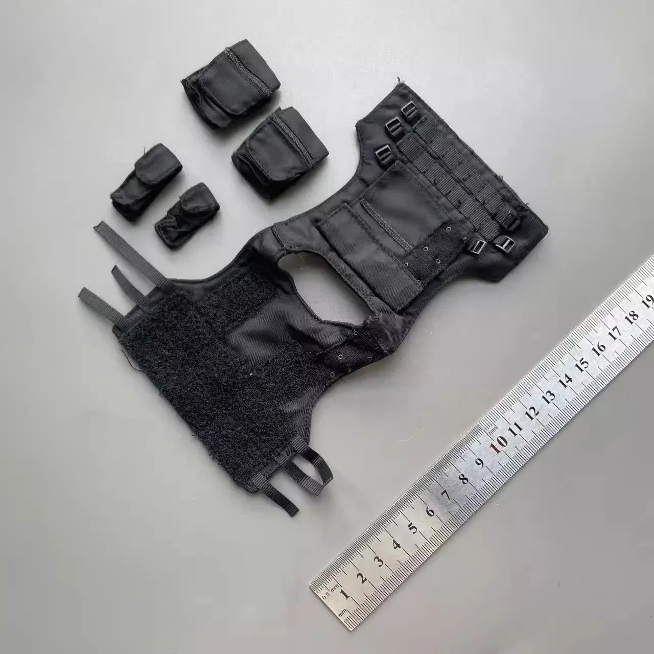 

Snail In Stock 1/6 Soldier Tactical Protective Vest Chest Hanging Vest Fit 12" Male Action Figure Model Toy DIY
