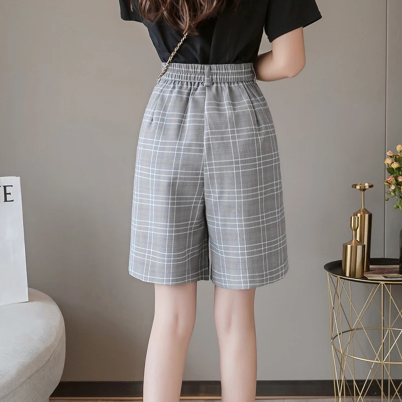 Women Elegant All-match Loose Straight Shorts with Belt 2023 High Waist Summer Vintage Plaid Wide Leg Female Suit Shorts Mature