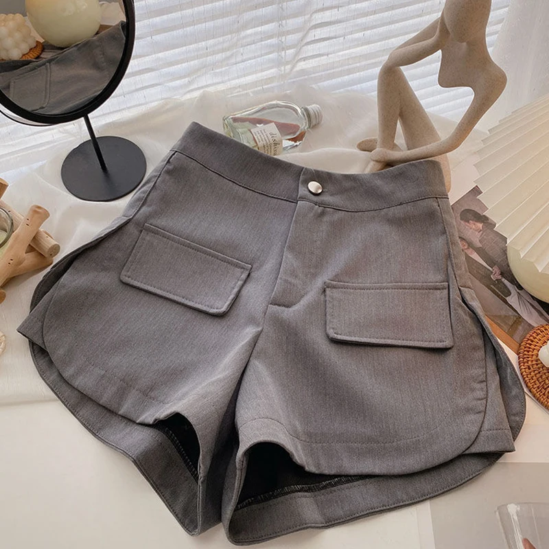 

Elegant Grey Suit Shorts Women Casual Korean Loose High Waist Shorts Fashion Design Female Sexy Office Lady Wide Leg Shorts Chic
