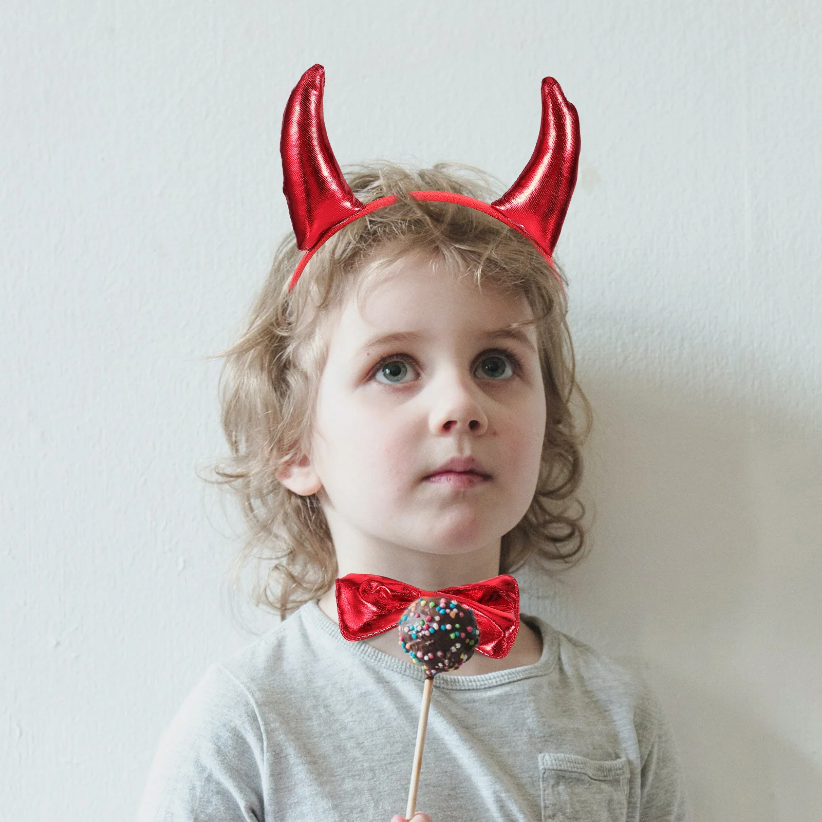 

3 Pieces Red Horn Headband Bowtie Set Plastic Ox Hair Hoops Party Accessory Halloween Cosplay Prop Comfortable Exquisite