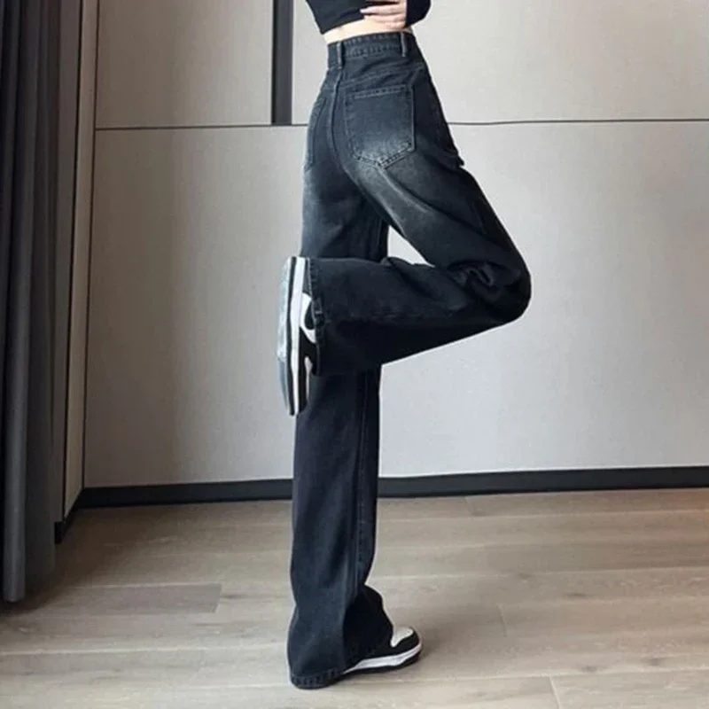 Black-gray straight jeans female autumn 2024 new retro slim high waist temperament drape wide-leg pants narrow mop pants.