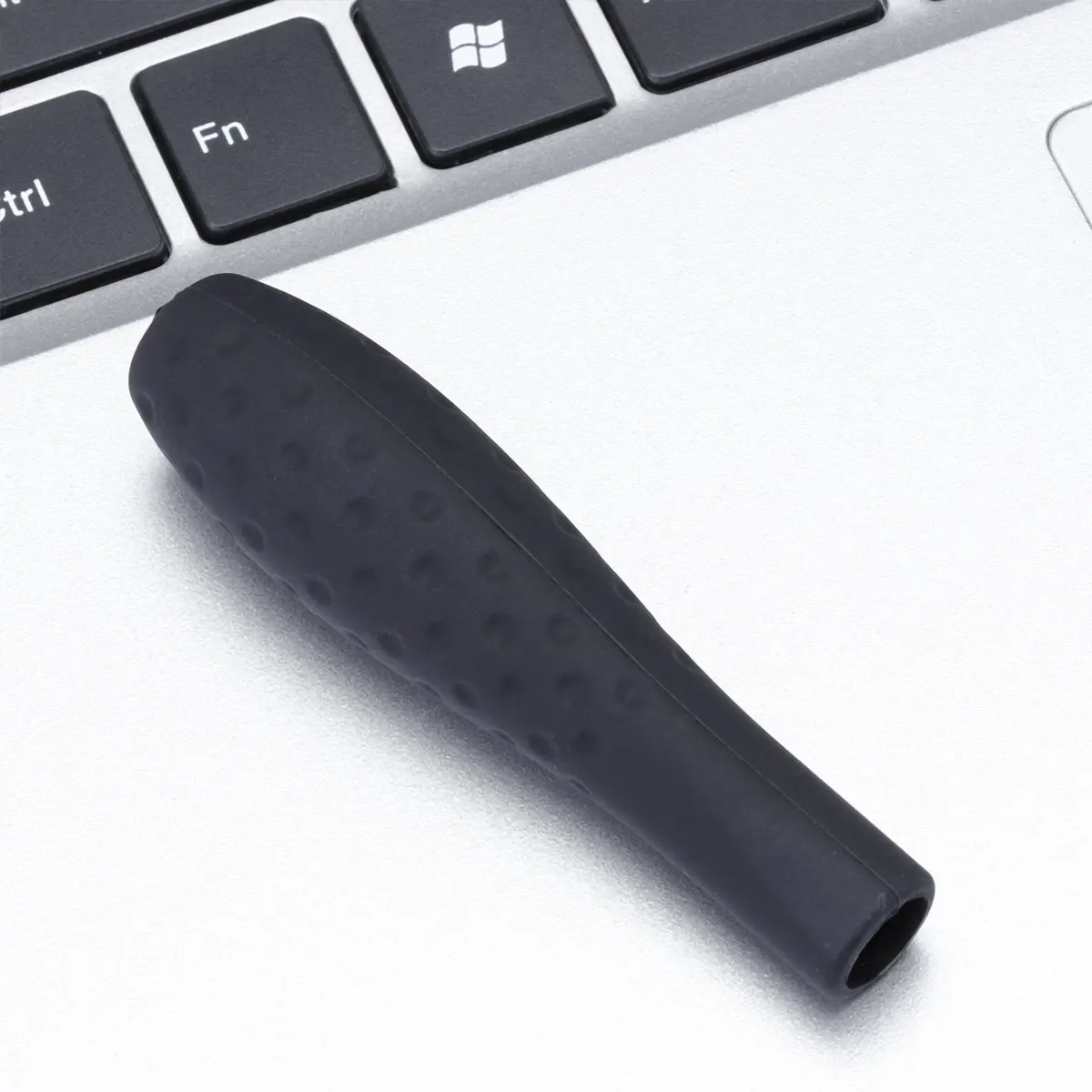 غطاء قلم سيليكون لقلم رصاص أسود خالٍ من الغبار ومقاوم للخدش وخفيف الوزن وقلم لمس محمول