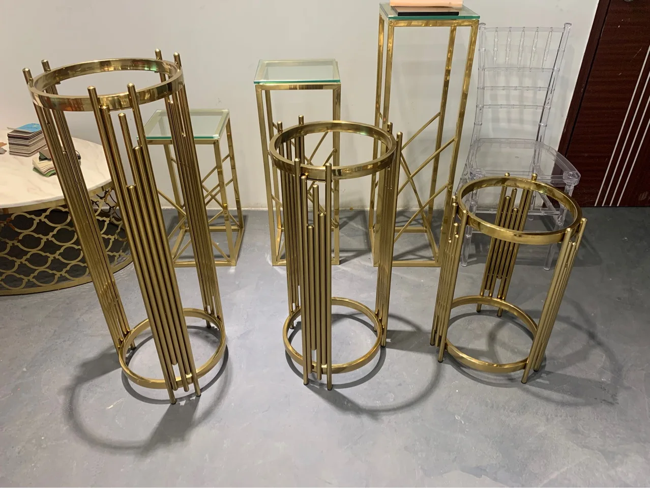

Golden stainless steel flower stand, wedding dessert table, wedding road guide shelf