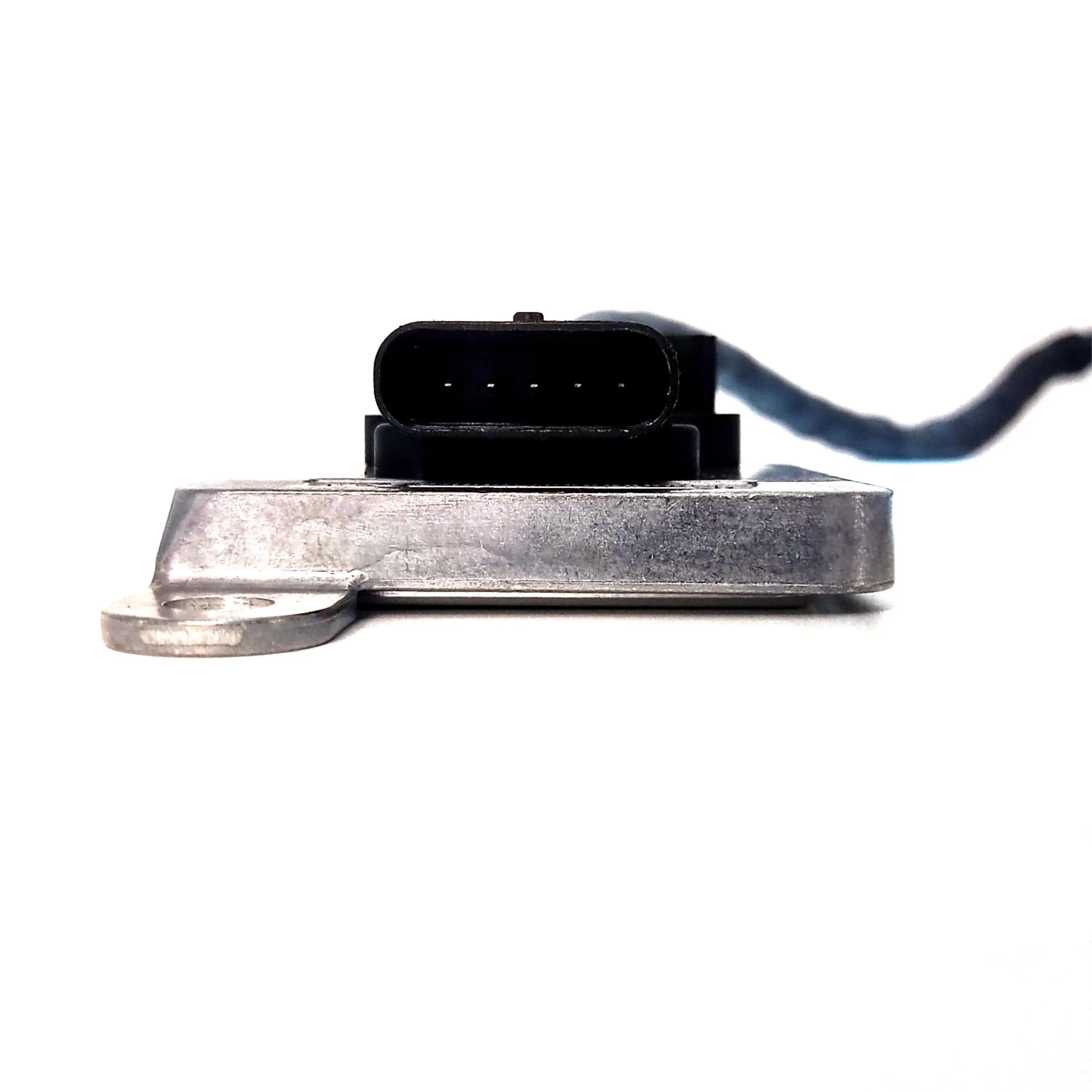 

Новый датчик оксида азота (NOx) 759040204 5WK96650D 5WK9 6650D для BMW F10 F11 F18 523I 528I 530I