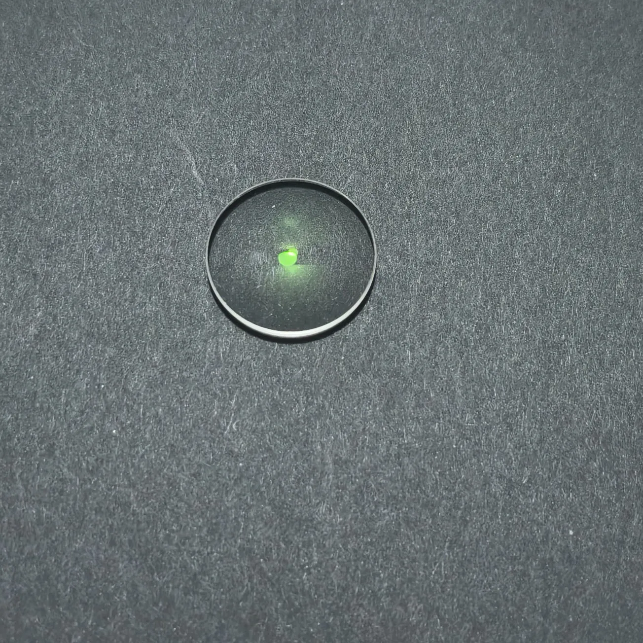 

Diameter 26mm, focal length 20mm, biconvex single piece optical glass lens coated with 400~700nm, numbered Z151