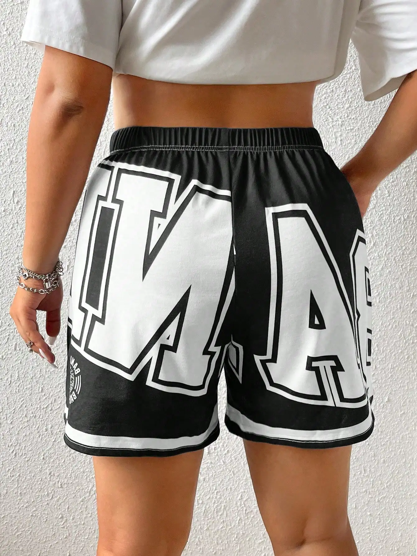 Women's Plus Size Letter Print Shorts, Casual Elastic Waist Loose Basketball Shorts, Streetwear Black And White Shorts For Ladie image 2