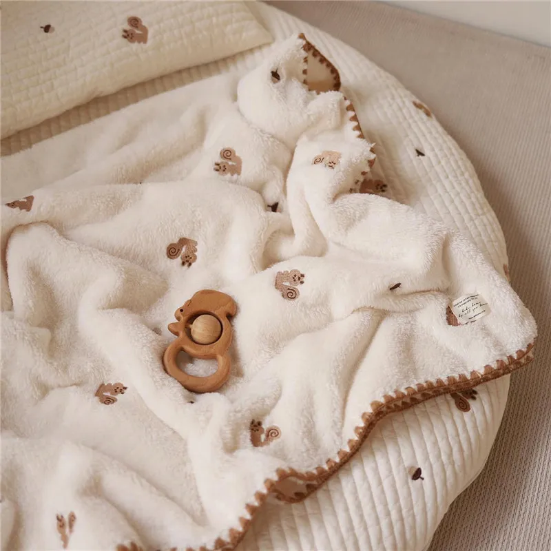 Coperta per bambini in cartone animato Morbido pile Scuola materna Trapunta per bambini per neonati Coperte per fasciatoio Copertura per passeggino Biancheria da letto Articoli per bambini