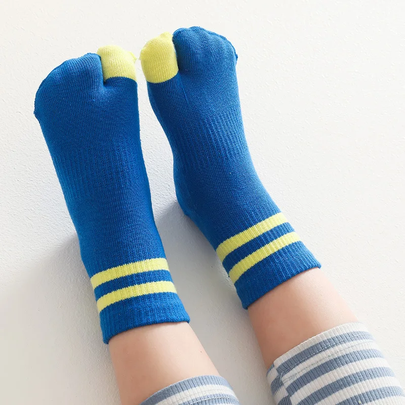 5 Pairs Kids Split Toe Tabi Socks Fashion Striped Mid-tube Two Finger Sock Student Baby Boys Girls Cute Socks with Toes Short