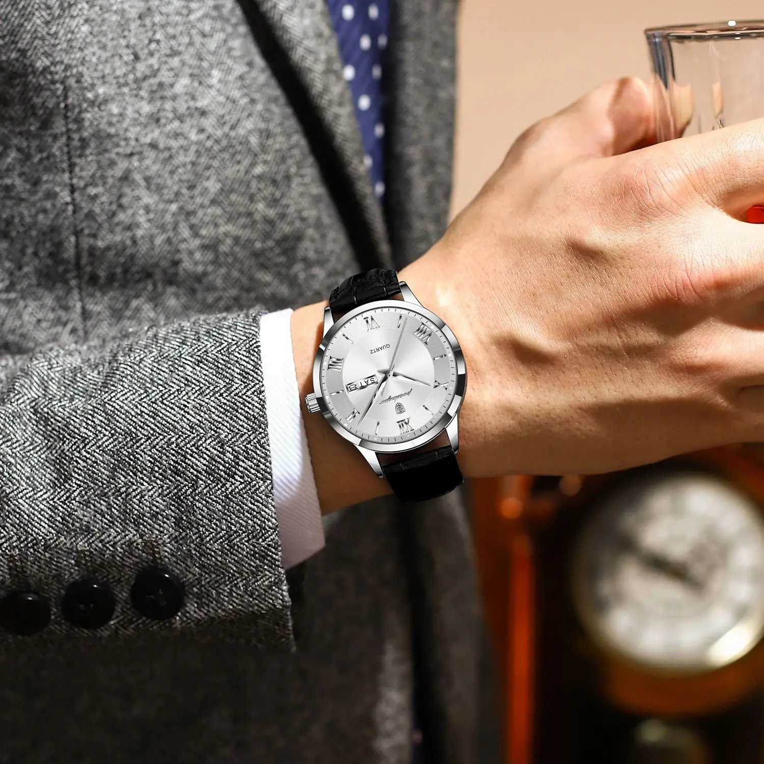 POEDAGAR Business Fashion Men's Watch Date Week Waterproof Luminous Leather Man Watch High Quality Casual Quartz Watches For Men