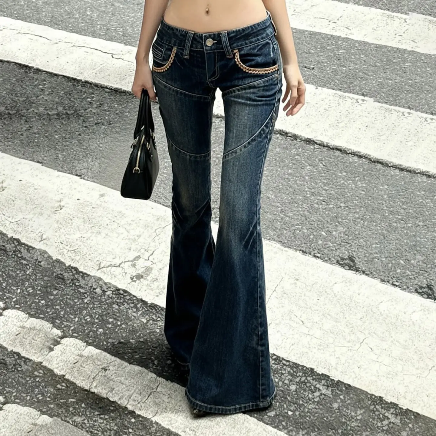 High Street Small-foot Jeans for Women, Low-waisted Trousers, Slim-fitting Hot Girls Boot-cut Pants That Mop The Floor
