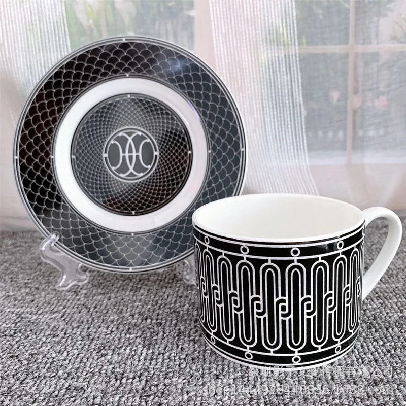 

Новая европейская керамическая тарелка для западной кухни, набор из четырех предметов, домашняя тарелка из говядины, тарелка для кофейной чашки, тарелка для чашки послеобеденного чая