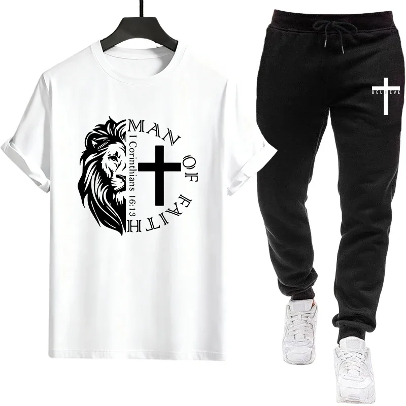 

Качественный повседневный мужской универсальный летний спортивный костюм: футболка с коротким рукавом и спортивные штаны для активного отдыха и спорта