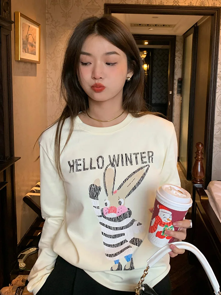 

Женская футболка с длинным рукавом и принтом кролика, базовый слой, маленький размер, корейский стиль, для повседневной носки, хлопок, креативный узор
