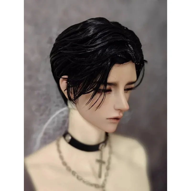 La parrucca della bambola BJD è adatta per 1/3 di zio, seta ad alta temperatura, acconciatura modificata a mano, separazione laterale dei capelli, tutto ragazzo