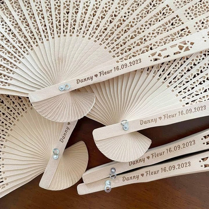 30/50/100Pcs Wedding Hand Fans Custom Name Wedding Gift for Guests Folding Hand Fan Wooden Hand Fans Sandalwood Fan