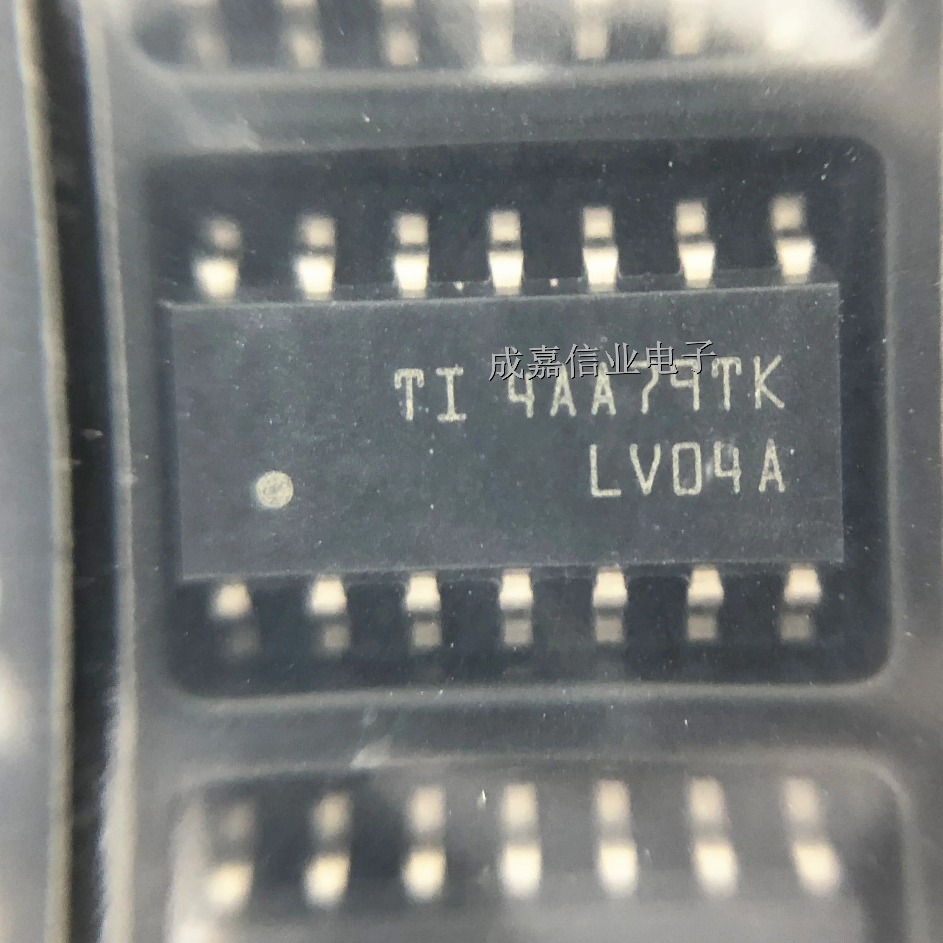 10pcs/Lot SN74LV04ADR SOP-14 MARKING;LV04A Inverters CMOS 6 Circuit 2V-5.5V Operating Temperature:- 40 C-+125C