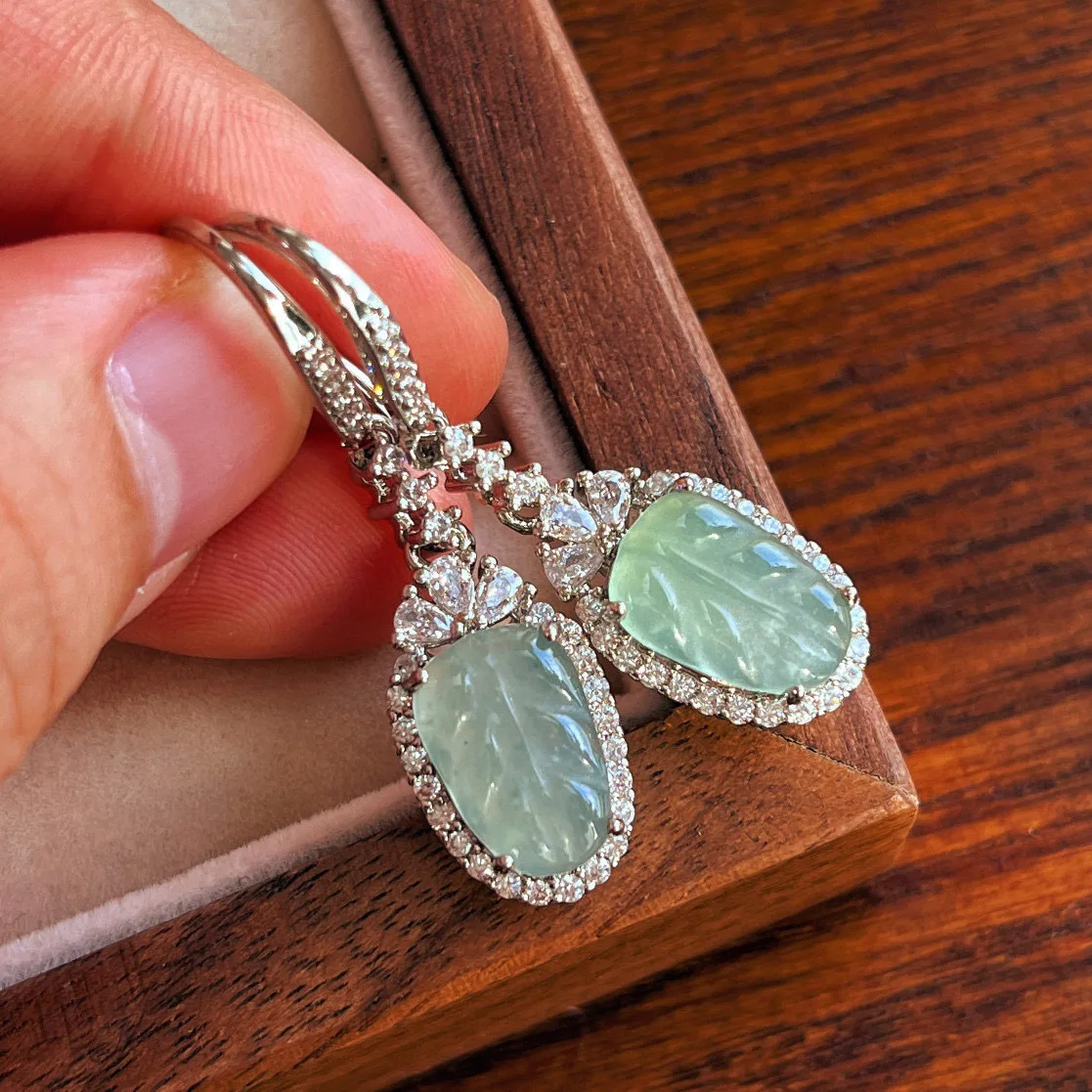 

Новые китайские серьги из натурального опасного материала с голубым водным жадеитом и листьями, изысканные легкие роскошные серьги в национальном стиле с темпераментом