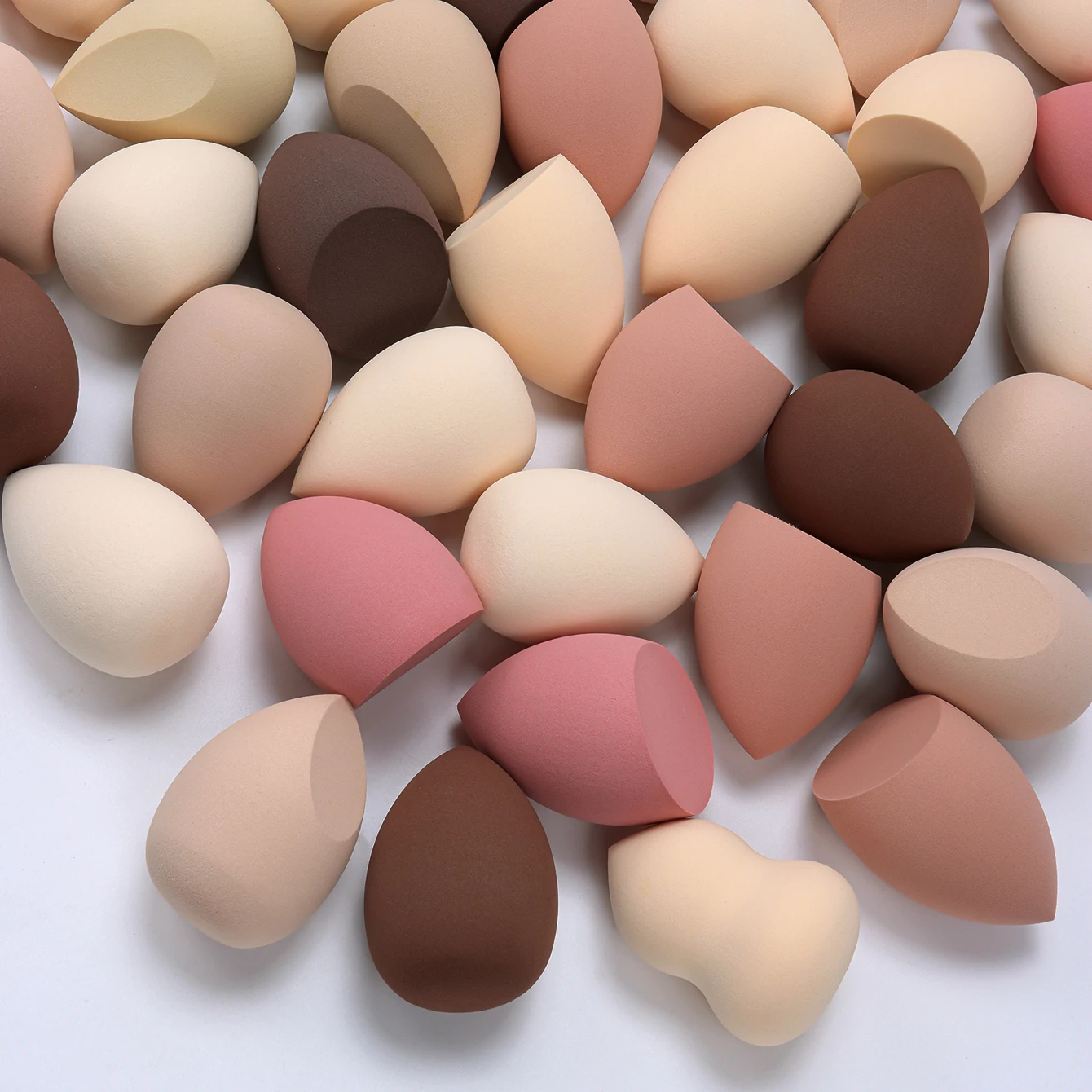 Thumbnail 4 - #73 Best Makeup Sponges to Buy In 2026