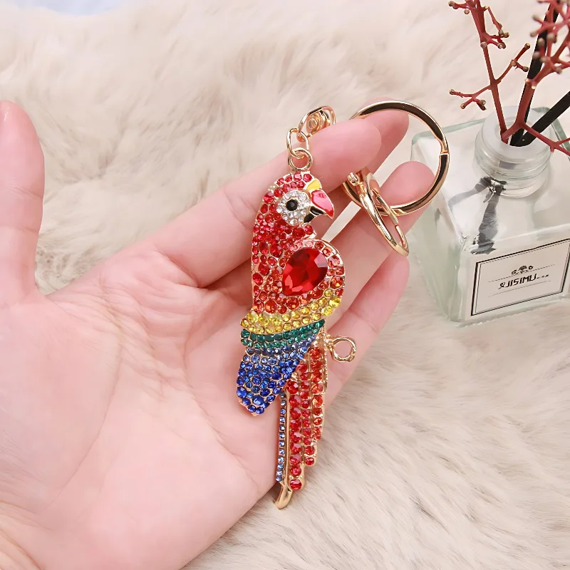 خمر الببغاء الأحمر حجر الراين الطيور المفاتيح المألوف الإبداعية المعادن الحيوان المرأة حقيبة قلادة سيارة هدية صغيرة الديكور
