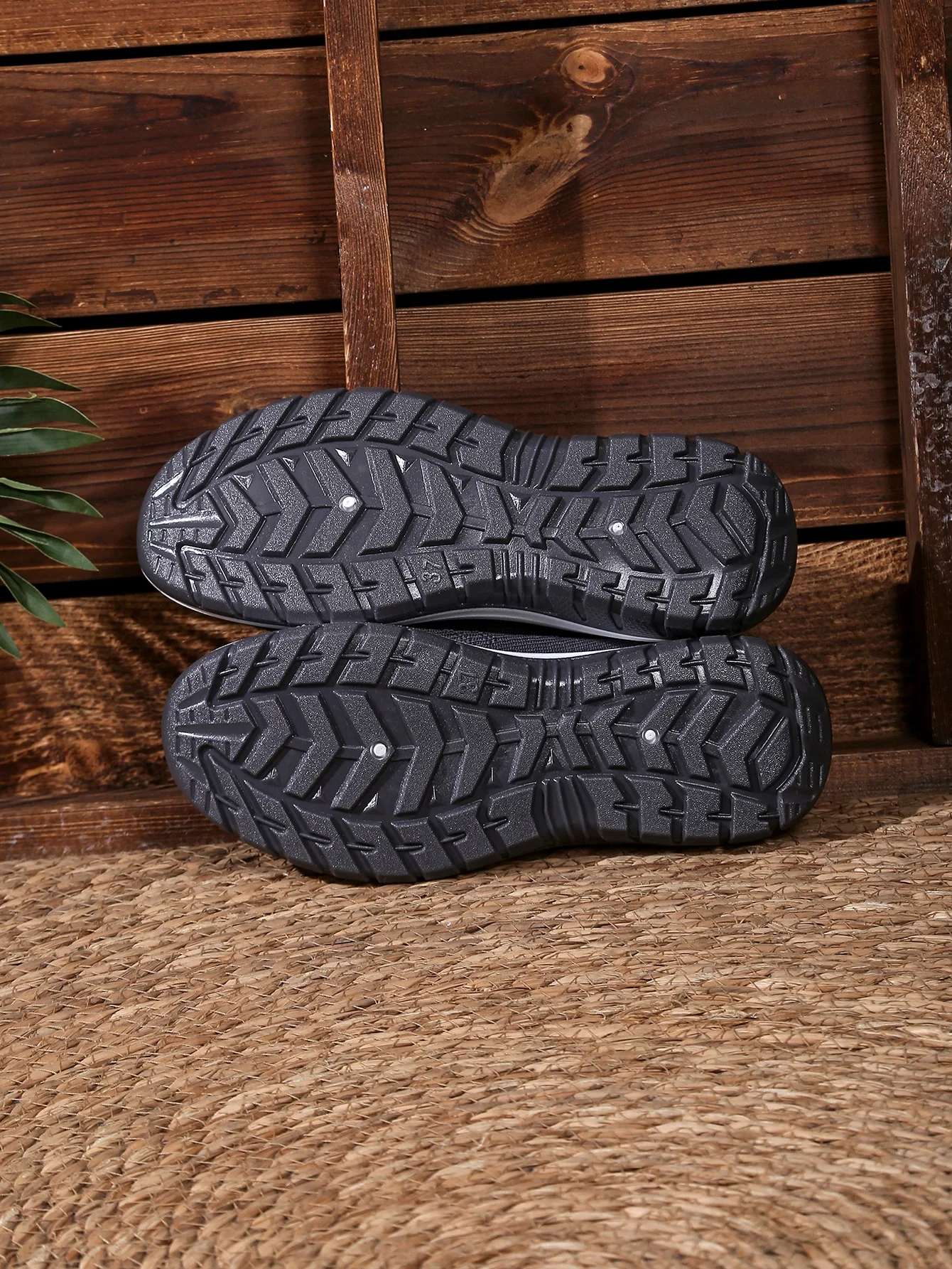 Sommerliche, atmungsaktive, hohlgestrickte Damen-Slip-On-Schuhe, rutschfeste, leichte Wandersneaker, lässige Mesh-Loafer für den Außenbereich – Detail 10