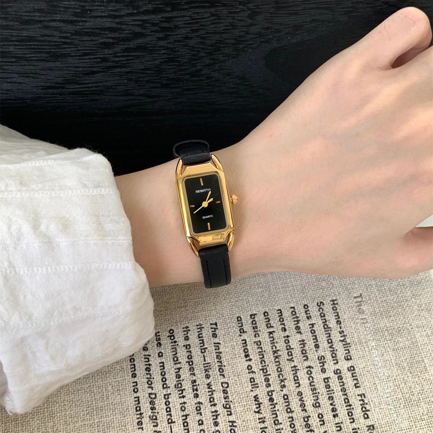 Design sense black square four-sided watch women's fashion temperament casual versatile belt women's watch