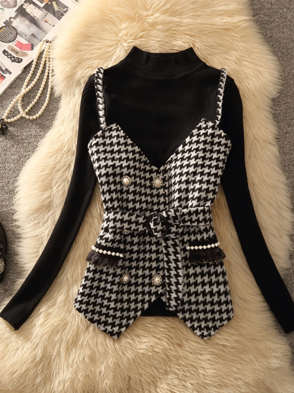 Trendy Women's Knitted Sweater Set Waist-Cinching Layering Inner-wear Plaid Design Spring Autumn Elegant Style Two-piece Suit