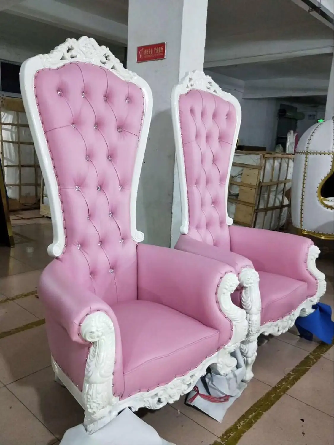 Linlamlim Princess Inspired Wedding Armchair Rubber Wooden Genuine Leaher Backrest High Chairs Luxurious Living Room Armchairs