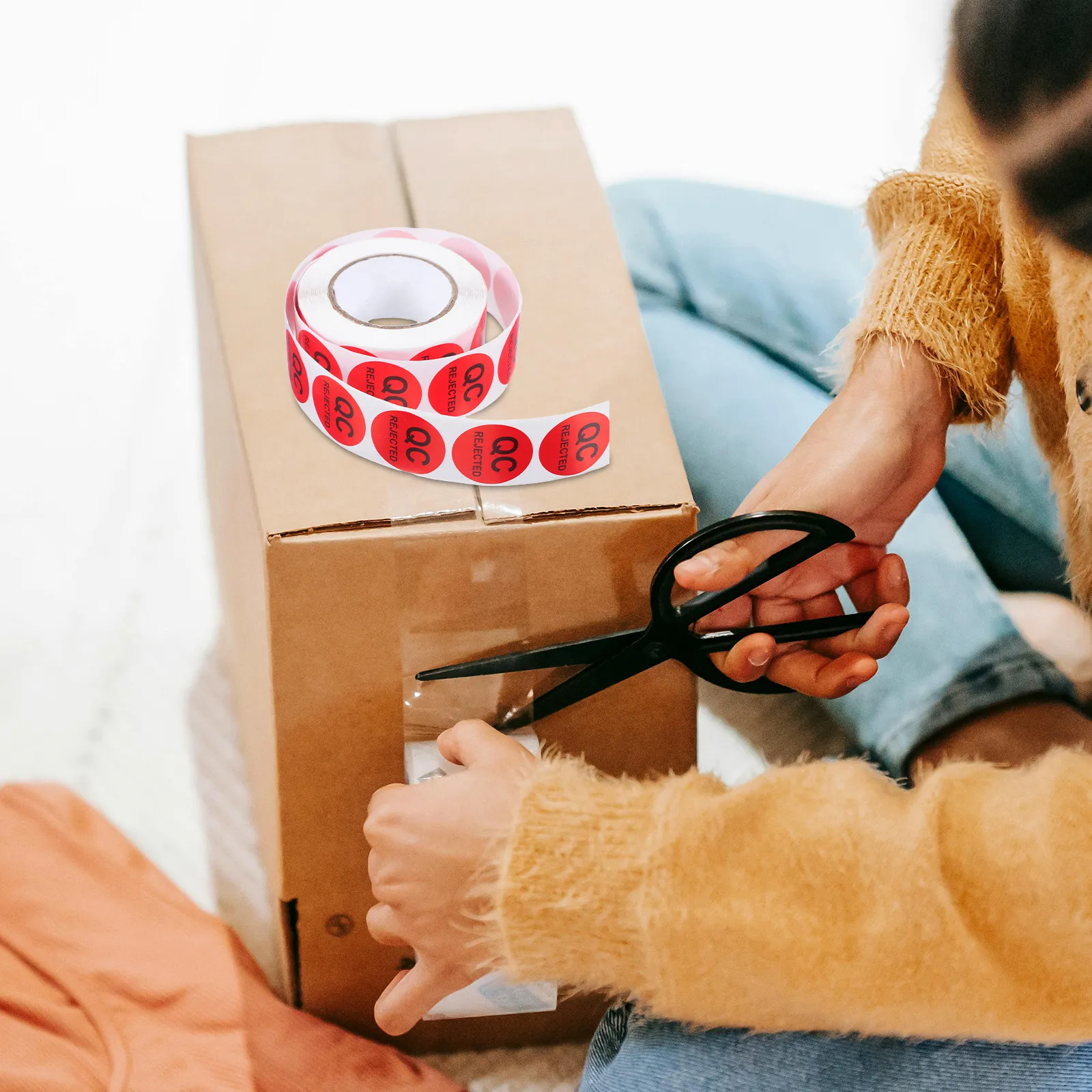 

1 рулон круглых этикеток для контроля качества с черным текстом, высокой видимостью и самоклеящейся основой для повышения операционной эффективности