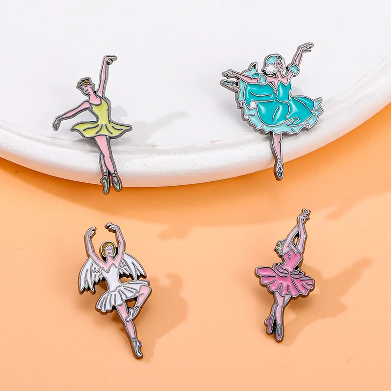 女性のための漫画のバレエダンサーの女の子のブローチ、バッジピン、ジュエリー、漫画